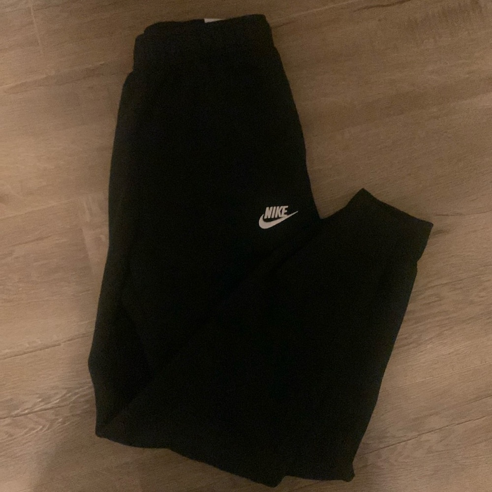 Nike tapered sweatpants size small black